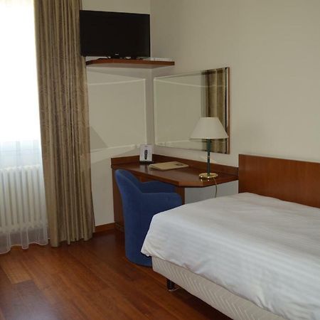 City Hotel Varese Exteriör bild